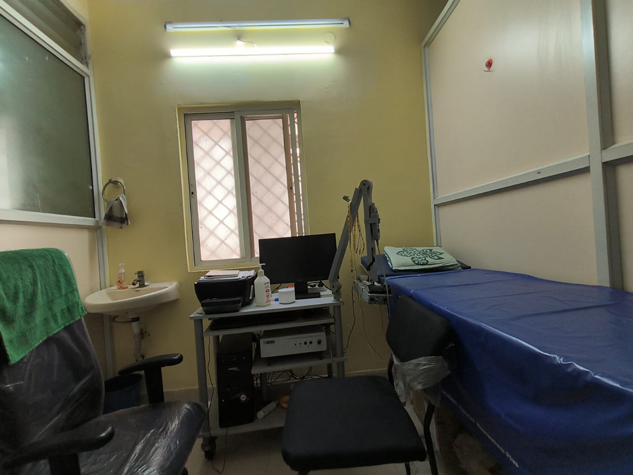 Neurologist Consultation Room - Dr. P R Krishnan